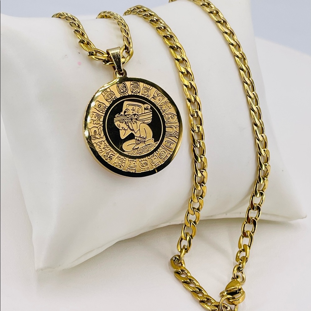 Aztec calendar and 18k gold plated chain